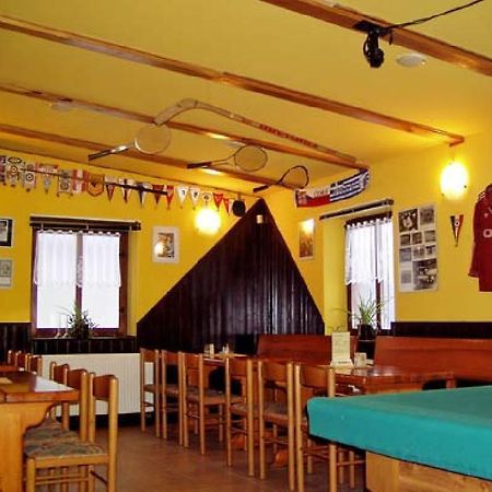 Restaurace A Penzion U Vladaru Mikulášovice Zewnętrze zdjęcie