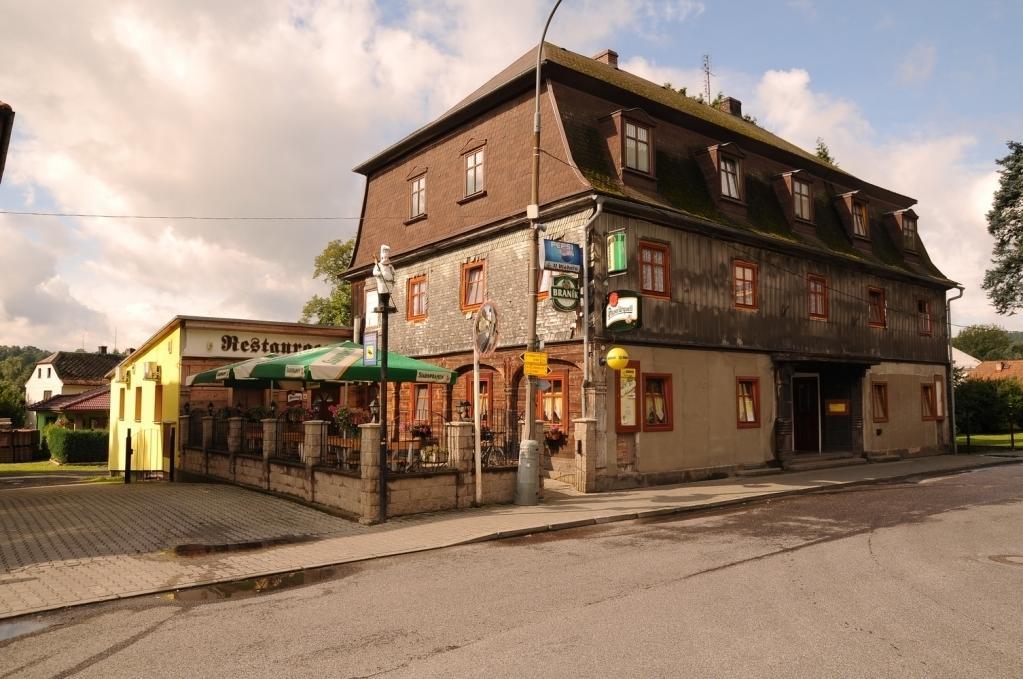 Restaurace A Penzion U Vladaru Mikulášovice Zewnętrze zdjęcie